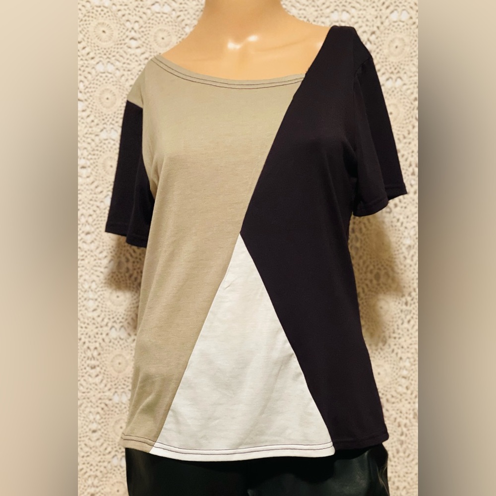 🌼Olive, Black and White top by SHEIN🛍️